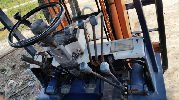 ขายด่วนรถยก TOYOTA 5FGยก2.0ตันเสาสูง3เมตรงาสไลย์ได้งายาวมากยางตัน4เส้นรถนอกนำเข้ายังไม่เคยใช้งานในเมืองไทยเลย=รุ่นใหม่ขายถูกๆๆ