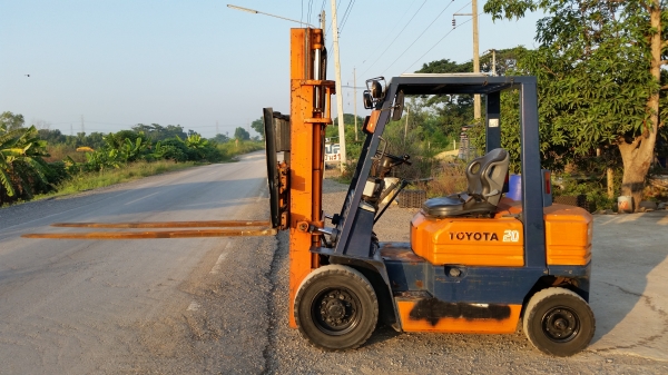 ขายด่วนรถยก TOYOTA 5FGยก2.0ตันเสาสูง3เมตรงาสไลย์ได้งายาวมากยางตัน4เส้นรถนอกนำเข้ายังไม่เคยใช้งานในเมืองไทยเลย=รุ่นใหม่ขายถูกๆๆ