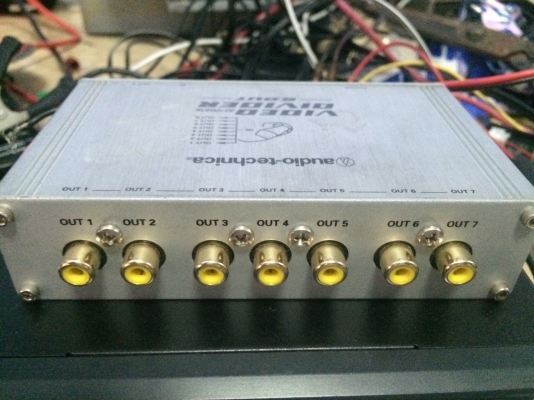 Audio-technica AT-VDS18 พอร์ตวิดีโอ เข้า1ออก8ช่อง ขยายสัณญาณให้ภาพชัด ยี่ห้อดัง มือ2 ญี่ปุ่น