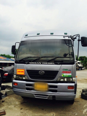 หัวลาก NISSAN ปี2007ขายพร้อมหาง พร้อมใช้งานครับ