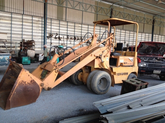 Komatsu sd10สภาพดีพร้อมใช้เก่าญี่ปุ่นเครื่องดีเซลราคาไม่แพงครับ