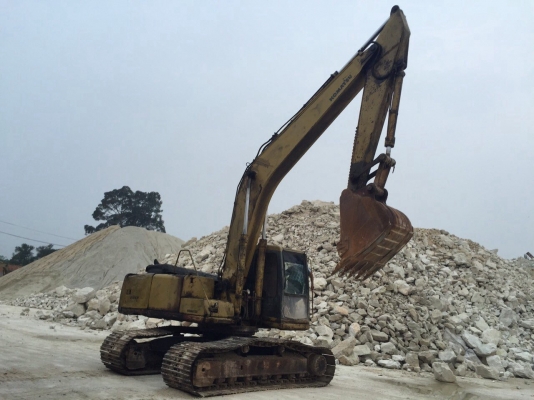 ขายแบคโฮ KOMATSU PC200-6 SERIAL NO.83XXX อินวอล สนใจโทร 081-970-1072 ขายแบคโฮ KOMATSU PC200-6 SERIAL NO.83XXX อินวอล สนใจโทร 081-970-1072