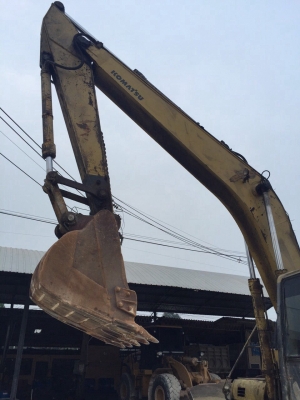 ขายแบคโฮ KOMATSU PC200-6 SERIAL NO.83XXX อินวอล สนใจโทร 081-970-1072