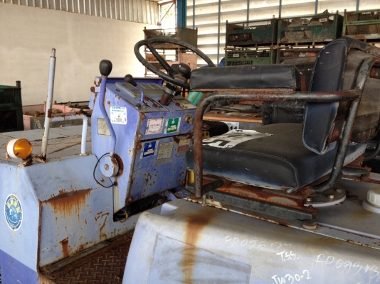 Komatsuสภาพดีพร้อมใช้เก่าญี่ปุ่นเครื่องดีเซลราคาไม่แพงครับ