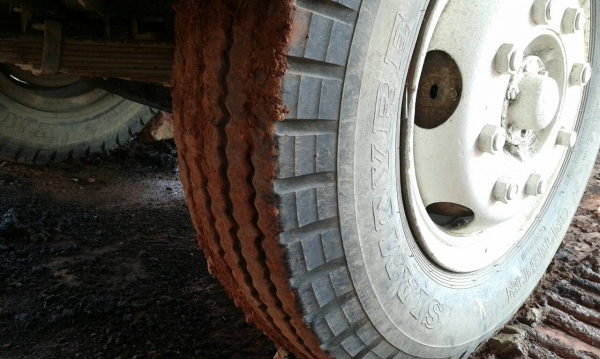 สิบล้อ หัวยาว EH-700เพาเดียว เทนเลอร์ขึ้นแม็คโค PC120 บรรทุกสะบาย ^ ขายราคาถูกๆ145,000บ (ไม่มีเล่มทะเบียน ) มีใบซื้อขายให้ ครับ สิบล้อ หัวยาว EH-700เพาเดียว เทนเลอร์ขึ้นแม็คโค PC120 บรรทุกสะบาย ^ ขายราคาถูกๆ145,000บ (ไม่มีเล่มทะเบียน ) มีใบซื้อขายให้ ครับ