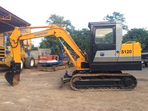 ขายรถขุดแบคโฮ SUMITOMO SH120 ขนาดเทียบเท่า 50 เครื่องISUZU 4 สูบ เครื่องแน่น ปั๊มแรง ระบบไว รถพร้อมใช้งาน ราคา 280,000 ต่อรองได้ สนใจ 096-3268553  (ช่างเบนซ์) ID LINE 0963268553