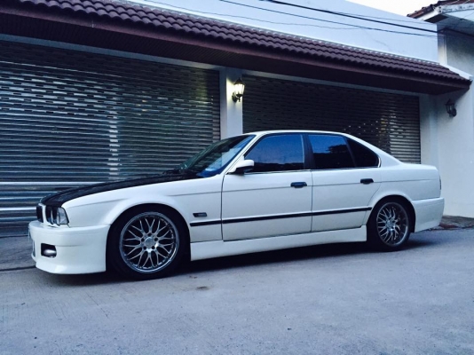 รถบ้านe34บิ๊กโน๊ต vipเครื่อง1jโบ ช่วงล่างSKYLINE R32 หน้า+หลัง ติดแก๊สlpg รถดูแลรักษาอย่างดีครับ