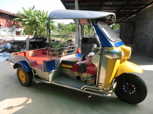 รถตุ๊กตุ๊ก รถตุ๊กตุ๊ก