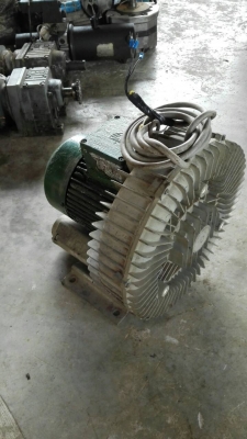 **** Sold **** ริงโบวเวอร์ ดูด-เป่า 2 HP. 380V. Germany สภาพสวย พร้อมใช้งาน!!
