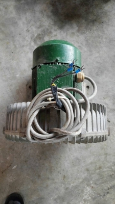 **** Sold **** ริงโบวเวอร์ ดูด-เป่า 2 HP. 380V. Germany สภาพสวย พร้อมใช้งาน!!