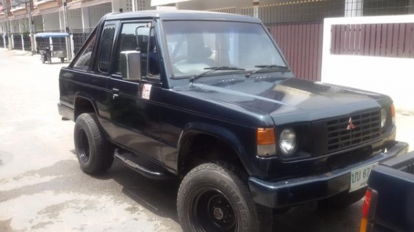 .....หาซื้อนะครับ ..ใครมีเล่ม ทะเบียนปาเจโรเหลี่ยมช่วงสั้น 3ประตู หรือโชกุล3door  หรือกะบะปาเจโร่  ซากพร้อมชุดโอน  เสนอมาครับ   50,000-80,000