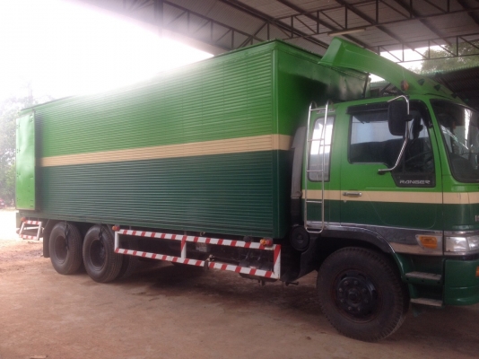 10ล้อตู้แห้ง..ยาว7.20เมตร 195แรง HINO FF3HPKA-10253  เครื่องHO7D-A85483..รถสวยมากๆ พร้อมใช้ เล่มพร้อม.