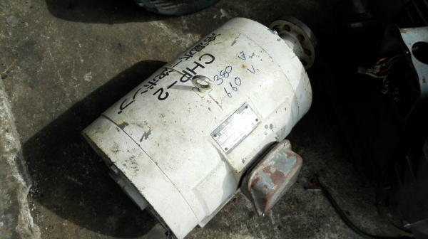 *** Sold *** มอเตอร์ Toshiba Japan 20 HP. 380V. 1450 RPM. สลับสายแล้ว วิ่งเงียบ พร้อมใช้งาน!!