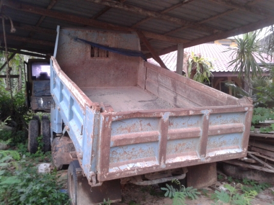 ขายเหมา 3 รายการ  โคมัสสุล้อยาง120-3  6ล้อดั้มอีซูสุ  88 แรงม้า  รถไถ่ฟอร์ 6610