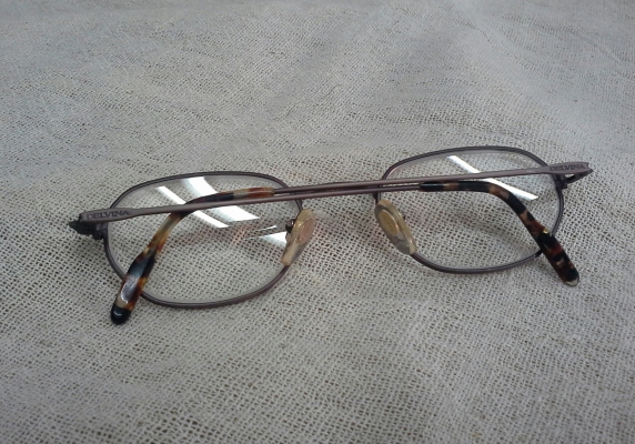 แว่นสายตายาวสวิสเมด DELVINA made in Switzerland