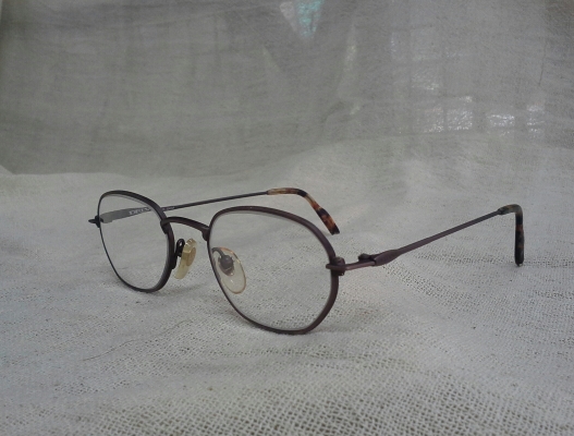 แว่นสายตายาวสวิสเมด DELVINA made in Switzerland