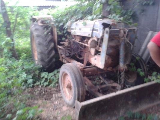 ขายเหมา 3 รายการ  โคมัสสุล้อยาง  120-3 6ล้อดั้มอีซูสุ  88 แรงม้า  รถไถ่ฟอร์ 6610