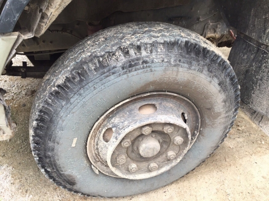 ขายรถ10ล้อดั้มพ์ HINO FM3MNLD เครื่อง 240แรงม้า ปี38 กระจกไฟฟ้า สนใจโทร 081-970-1072