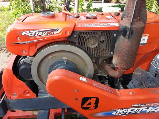 คูโบต้า KRT 140 พลัส ใบมีดดันหน้าช้าง  ทำงาน 784 ชั่วโมง..เอกสารเล่มทะเบียนพร้อมครับ