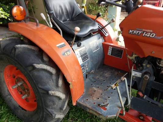 คูโบต้า KRT 140 พลัส ใบมีดดันหน้าช้าง  ทำงาน 784 ชั่วโมง..เอกสารเล่มทะเบียนพร้อมครับ