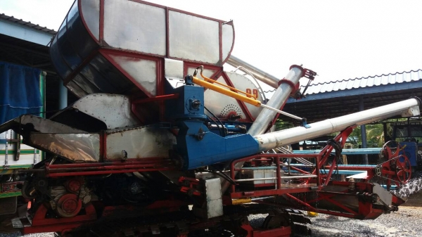 ขายรถเกี่ยวเครื่อง HO7Dพร้อมโทเบอร์