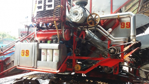 ขายรถเกี่ยวเครื่อง HO7Dพร้อมโทเบอร์