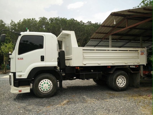 รถอีซูซุ 6 ล้อดั้ม FTR 240 แรงม้า. ปี 56 ( รถวิ่ง 2x,xxx กม.  )    สนใจติดต่อ  081 - 6079515