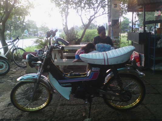 ขาย ชาลี เครื่องเวฟ100 สภาพพร้อมใช้งาน ไม่ ท.บ. ค่าตัว 8500 บาท สนใจทักเเชทหรือโทร.089-8054390 โอ๋ อยู่จังหวัด ลพบุรี