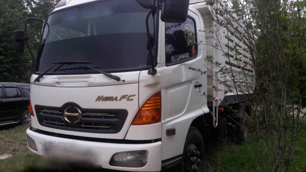 รถฮีโน่ 6 ล้อดั้ม  FC4J  150 แรงม้า. ปี 51    สนใจติดต่อ  081 - 6079515