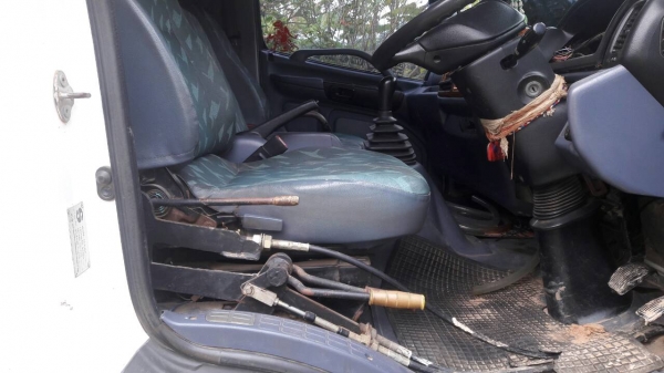 รถฮีโน่ 6 ล้อดั้ม  FC4J  150 แรงม้า. ปี 51    สนใจติดต่อ  081 - 6079515