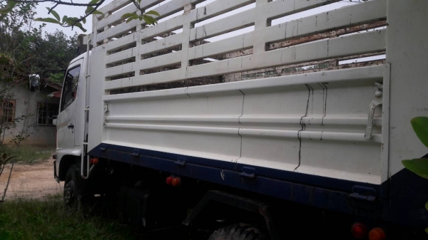 รถฮีโน่ 6 ล้อดั้ม  FC4J  150 แรงม้า. ปี 51    สนใจติดต่อ  081 - 6079515