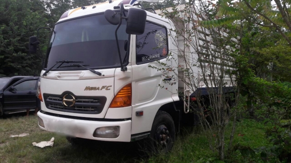 รถฮีโน่ 6 ล้อดั้ม  FC4J  150 แรงม้า. ปี 51    สนใจติดต่อ  081 - 6079515