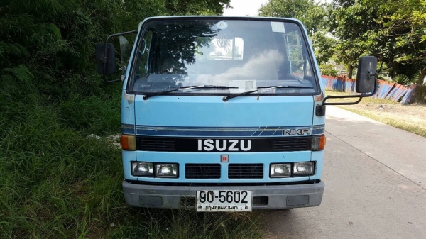 ขาย 4 ล้อ NKR ปี 37 เครื่อง 4JB1 88 แรงม้า เกียร์สั้นแท้ คัสซีสวยตลอดเส้น เก๋งบางเดิมไม่เคยทำสี ทะเบียนพร้อมโอนครับ