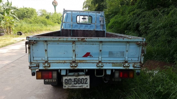 ขาย 4 ล้อ NKR ปี 37 เครื่อง 4JB1 88 แรงม้า เกียร์สั้นแท้ คัสซีสวยตลอดเส้น เก๋งบางเดิมไม่เคยทำสี ทะเบียนพร้อมโอนครับ