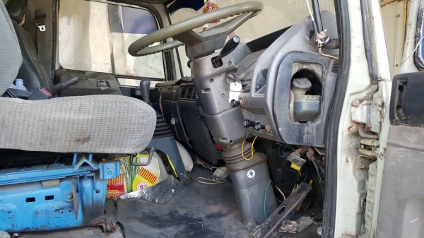 ขาย 10 ล้อ เพลาเดียว HINO FL3H เครื่องเดิม HO7D 195 แรงม้า เกียร์เดิม คัสซีสวยตลอดเส้น เบรคทิฟฟี่ ยางเต็ม ทะเบียนพร้อมโอนครับ ขาย 10 ล้อ เพลาเดียว HINO FL3H เครื่องเดิม HO7D 195 แรงม้า เกียร์เดิม คัสซีสวยตลอดเส้น เบรคทิฟฟี่ ยางเต็ม ทะเบียนพร้อมโอนครับ