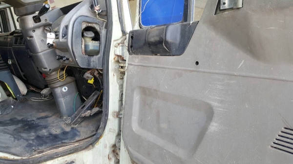 ขาย 10 ล้อ เพลาเดียว HINO FL3H เครื่องเดิม HO7D 195 แรงม้า เกียร์เดิม คัสซีสวยตลอดเส้น เบรคทิฟฟี่ ยางเต็ม ทะเบียนพร้อมโอนครับ ขาย 10 ล้อ เพลาเดียว HINO FL3H เครื่องเดิม HO7D 195 แรงม้า เกียร์เดิม คัสซีสวยตลอดเส้น เบรคทิฟฟี่ ยางเต็ม ทะเบียนพร้อมโอนครับ