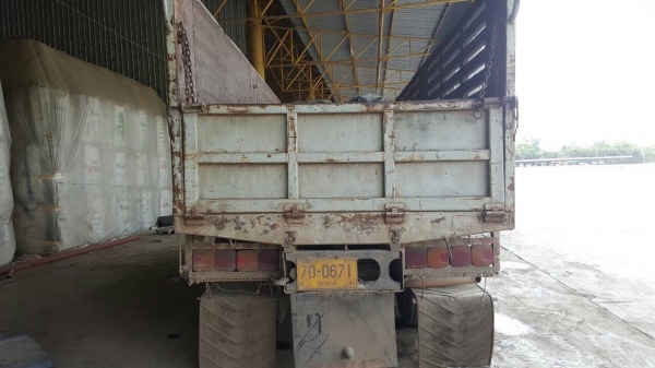 ขาย 10 ล้อ เพลาเดียว HINO FL3H เครื่องเดิม HO7D 195 แรงม้า เกียร์เดิม คัสซีสวยตลอดเส้น เบรคทิฟฟี่ ยางเต็ม ทะเบียนพร้อมโอนครับ ขาย 10 ล้อ เพลาเดียว HINO FL3H เครื่องเดิม HO7D 195 แรงม้า เกียร์เดิม คัสซีสวยตลอดเส้น เบรคทิฟฟี่ ยางเต็ม ทะเบียนพร้อมโอนครับ