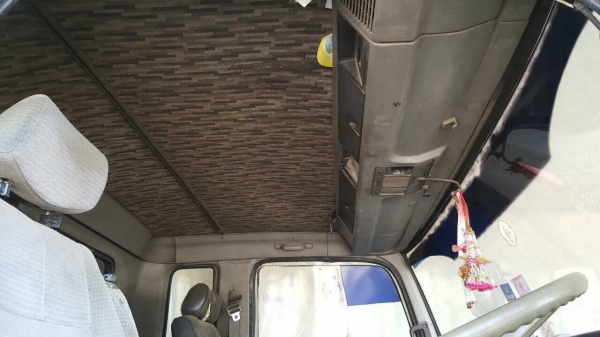 ขาย 10 ล้อ เพลาเดียว HINO FL3H เครื่องเดิม HO7D 195 แรงม้า เกียร์เดิม คัสซีสวยตลอดเส้น เบรคทิฟฟี่ ยางเต็ม ทะเบียนพร้อมโอนครับ ขาย 10 ล้อ เพลาเดียว HINO FL3H เครื่องเดิม HO7D 195 แรงม้า เกียร์เดิม คัสซีสวยตลอดเส้น เบรคทิฟฟี่ ยางเต็ม ทะเบียนพร้อมโอนครับ