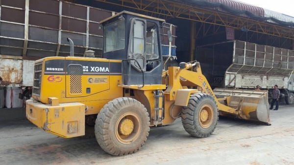 ขายรถตัก XGMA รถพร้อมใช้ ต่อแขนเรียบร้อย ราคาต่อรองได้ครับ