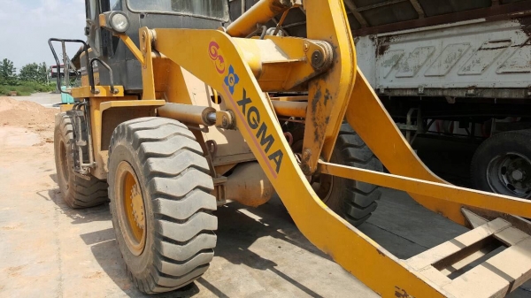 ขายรถตัก XGMA รถพร้อมใช้ ต่อแขนเรียบร้อย ราคาต่อรองได้ครับ