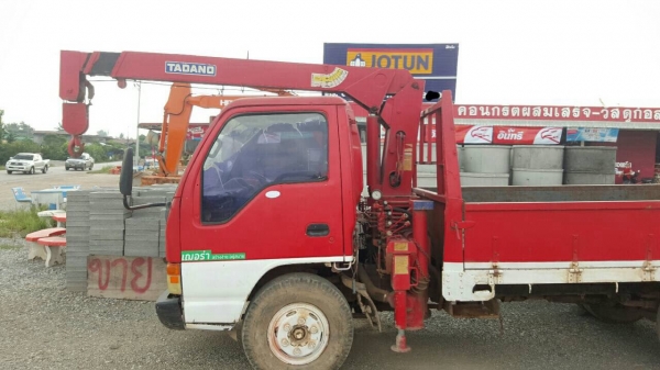 ขาย 6 ล้อ NPR66LX5S ปี 39 เครื่อง 4HF1 120 แรงม้าฝาดำ ติดเครน TADANO 3 ตัน คัสซีสวยตลอดเส้น รถพร้อมใช้ ทะเบียนพร้อมโอนครับ