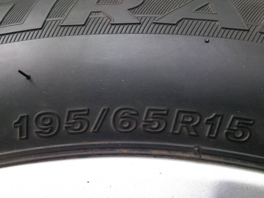ขายแม็กTOYOTA  ALTIS พร้อมยางบริดสโตน 195/65R15 ยางสัปดาห์ที่50ปี10 ดอกยางสวยๆ จำนวน 1 ชุด