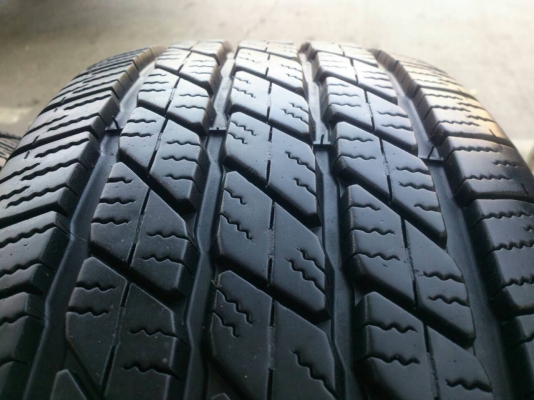 ขายยาง มิชลิน 265/65R17 ยางปี13 ดอกยางหนาสดเท่ากันไม่แตกลายไม่ร้าวไม่กินข้างไม่มีปะสวยมาก จำนวน 1 ชุด ขายยาง มิชลิน 265/65R17 ยางปี13 ดอกยางหนาสดเท่ากันไม่แตกลายไม่ร้าวไม่กินข้างไม่มีปะสวยมาก จำนวน 1 ชุด