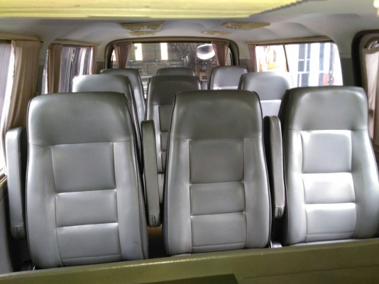 รถตู้nissan urvan3.0DI พาวเวอร์ปี04เบาะ3แถวเต็ม รถตู้nissan urvan3.0DI พาวเวอร์ปี04เบาะ3แถวเต็ม