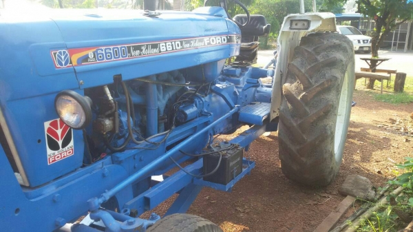 รถไถ FORD รุ่น68 ว่างเครื่อง 6สูบ รุ่น8210 อุปกรณ์ครบ ผานหน้า ผานหลัง เครื่องแรงดันดี รถไถ FORD รุ่น68 ว่างเครื่อง 6สูบ รุ่น8210 อุปกรณ์ครบ ผานหน้า ผานหลัง เครื่องแรงดันดี