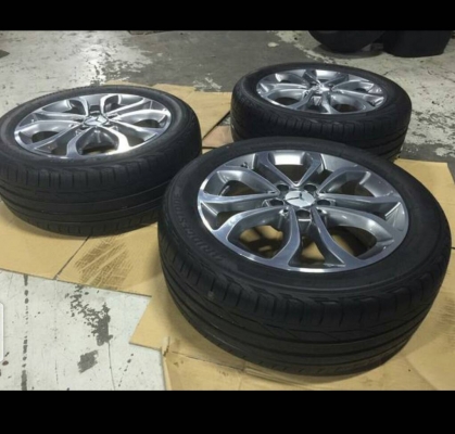 ขายล้อ benz ตัว ใหม่  w205 ติดรถ วิ่ง ไม่ถึง 20โลเลยคับขาย 33000