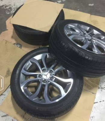 ขายล้อ benz ตัว ใหม่  w205 ติดรถ วิ่ง ไม่ถึง 20โลเลยคับขาย 33000