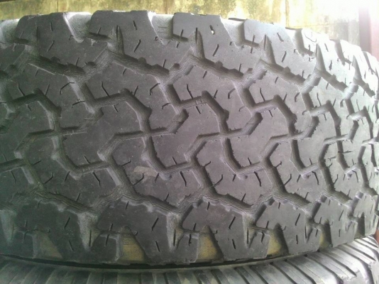 BF GOODRICH ALLTERRIN 265-75-16 ปี10 ถูกๆครับ BF GOODRICH ALLTERRIN 265-75-16 ปี10 ถูกๆครับ