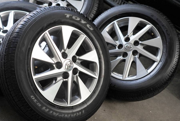 ล้อ Alphard Hybrid ป้ายแดง ยกชุด 15,500.-