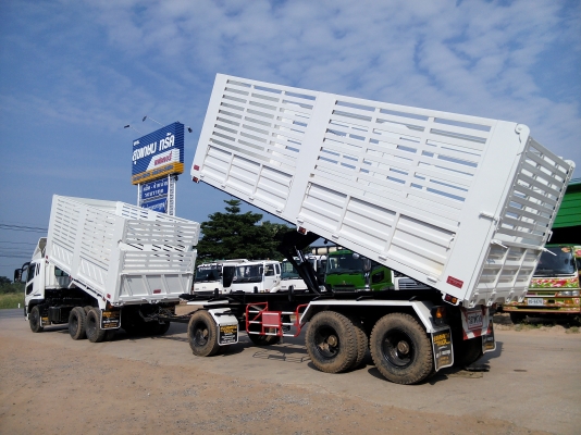 ขาย 10 ล้อ แม่ลูกสวยๆพร้อมใช้ เครื่อง 350-380 แรงม้า กระบะดั้มพ์เกษตร สูง 2.40 เมตร ยาว 6-7.50 เมตร สนใจติดต่อ